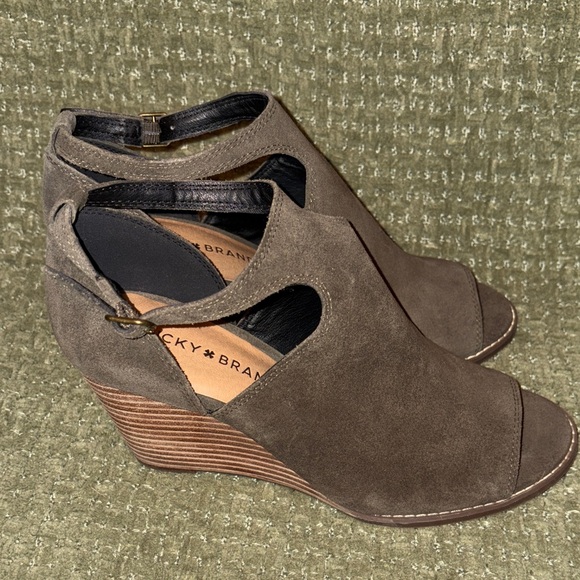 Lucky Brand Shoes - Lucky brand, suede, peekaboo wedge shoes, New store display size 7.5